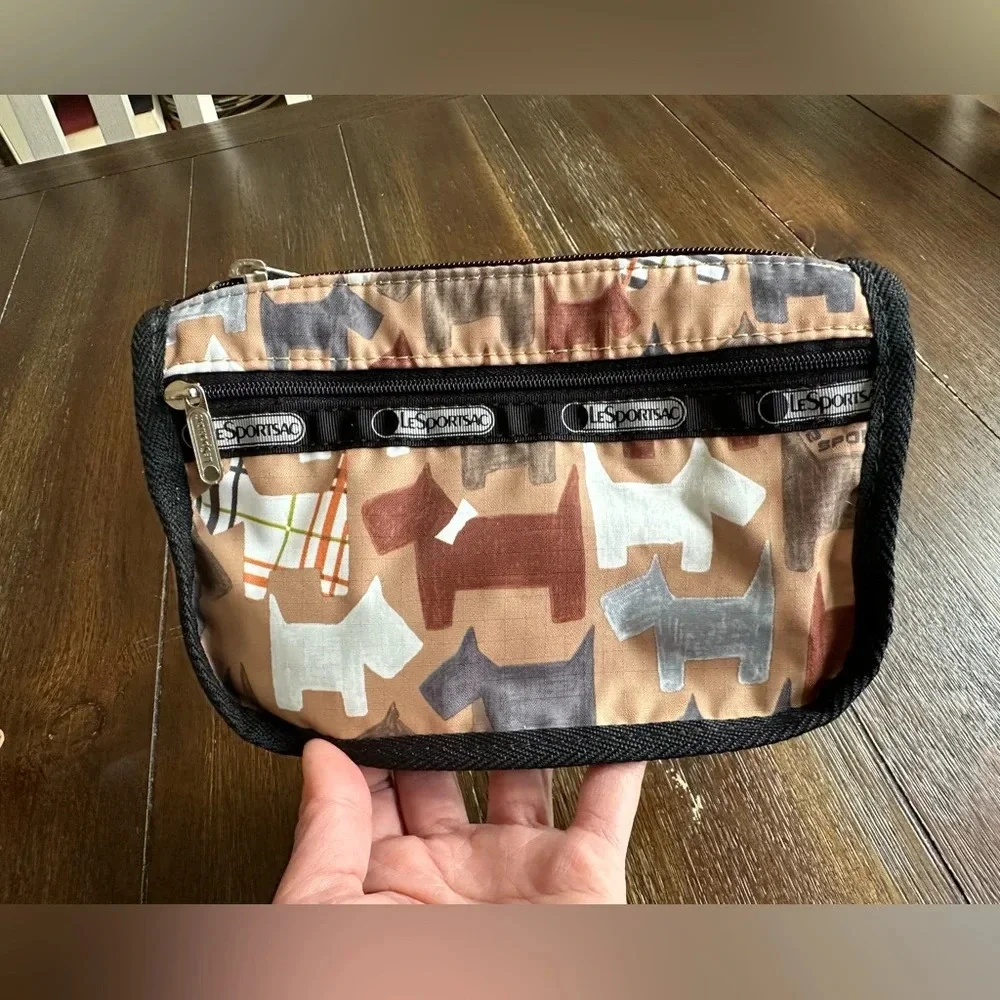 Lesportsac zip pouch